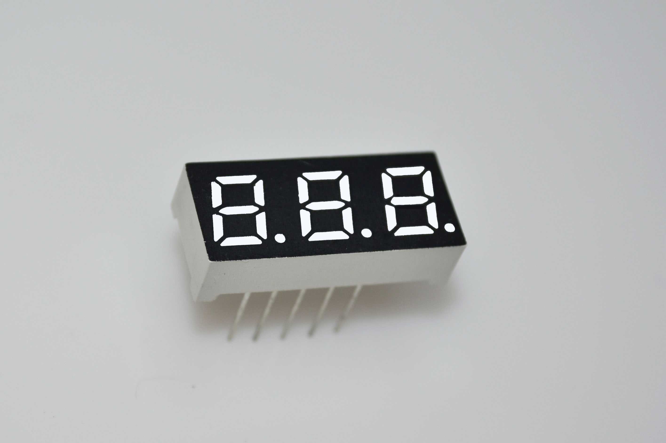 0.28三位白光数码管ZB-2381BW